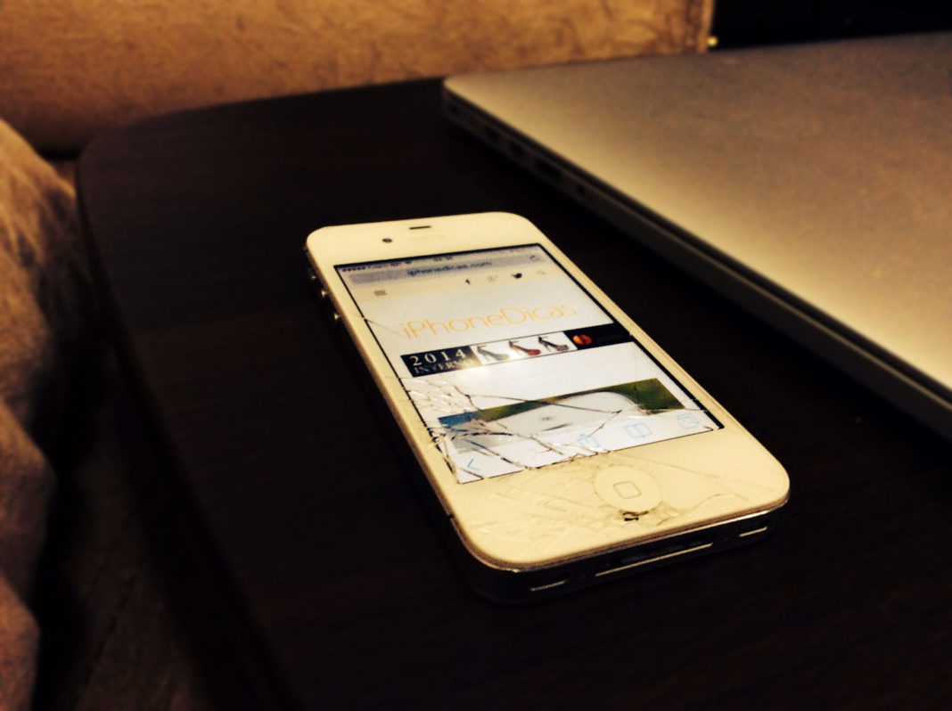 iphone-tela-quebrada-conserto Quebrou a tela do iPhone? Veja o que fazer para consertar