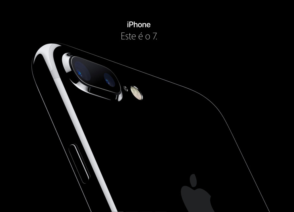 iPhone 7 na cor Preto Brilhante - Jet Black